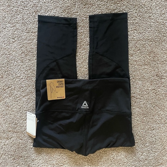 NWT Reebok Vigor High-rise Skinny Capri Black Mesh Panel Insert REW192LE07005 XS - Picture 6 of 13